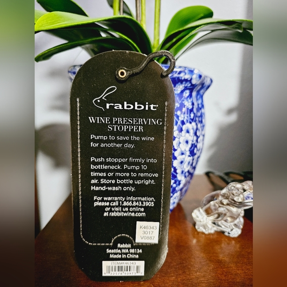COPY - Rabbit- Wine Preserving Stopper - Picture 2 of 2